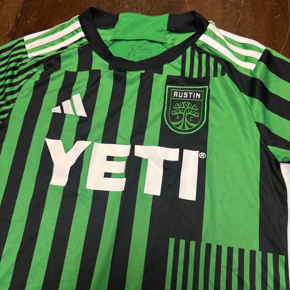 Adidas Austin FC Jersey Mens Small Green Black Striped Aeroready Yeti